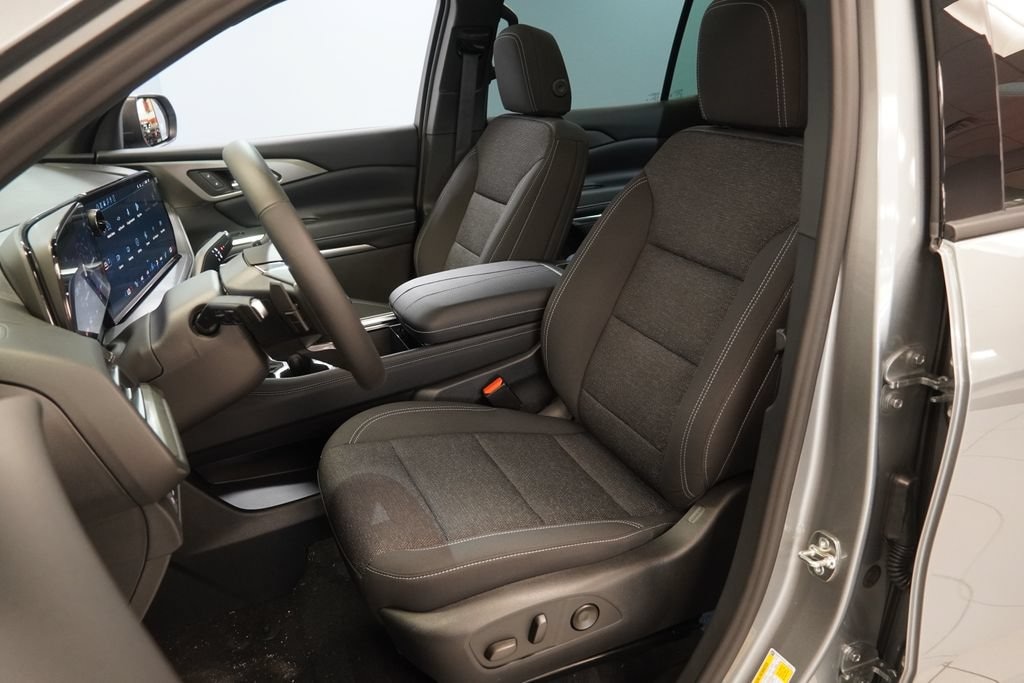 New 2027 Chevrolet Traverse LT SUV
