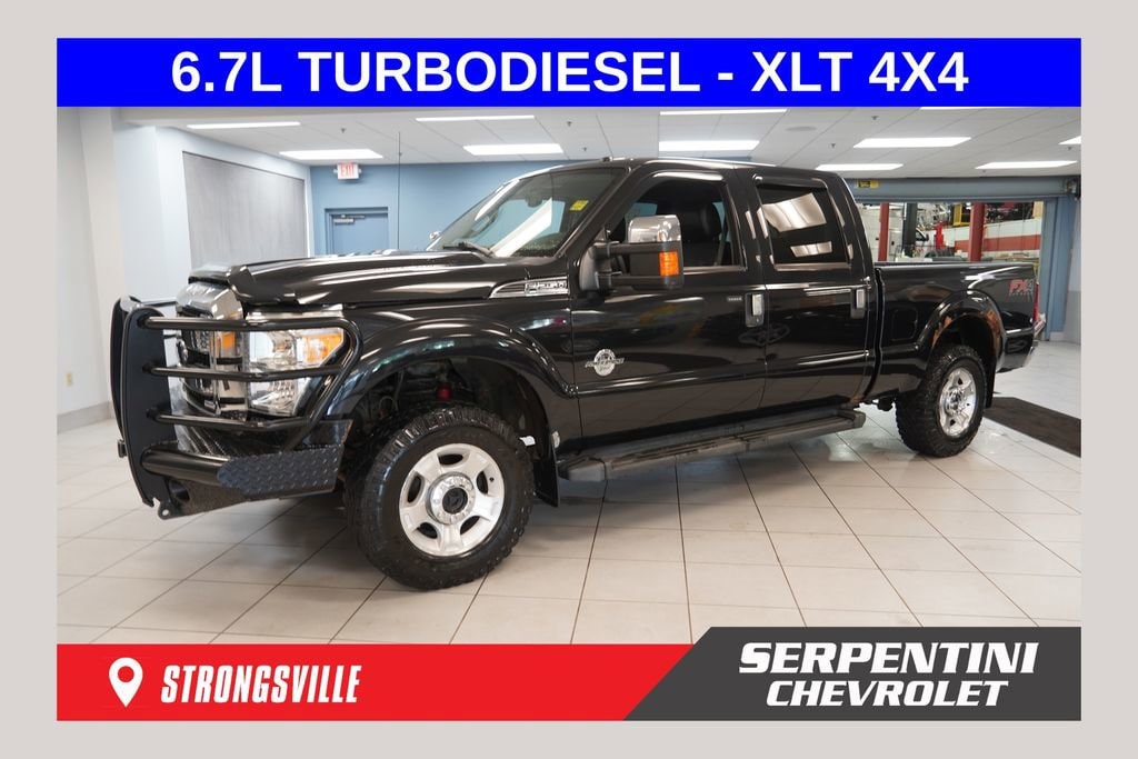 Used 2015 Ford Super Duty F-250 SRW Lariat Truck Crew Cab