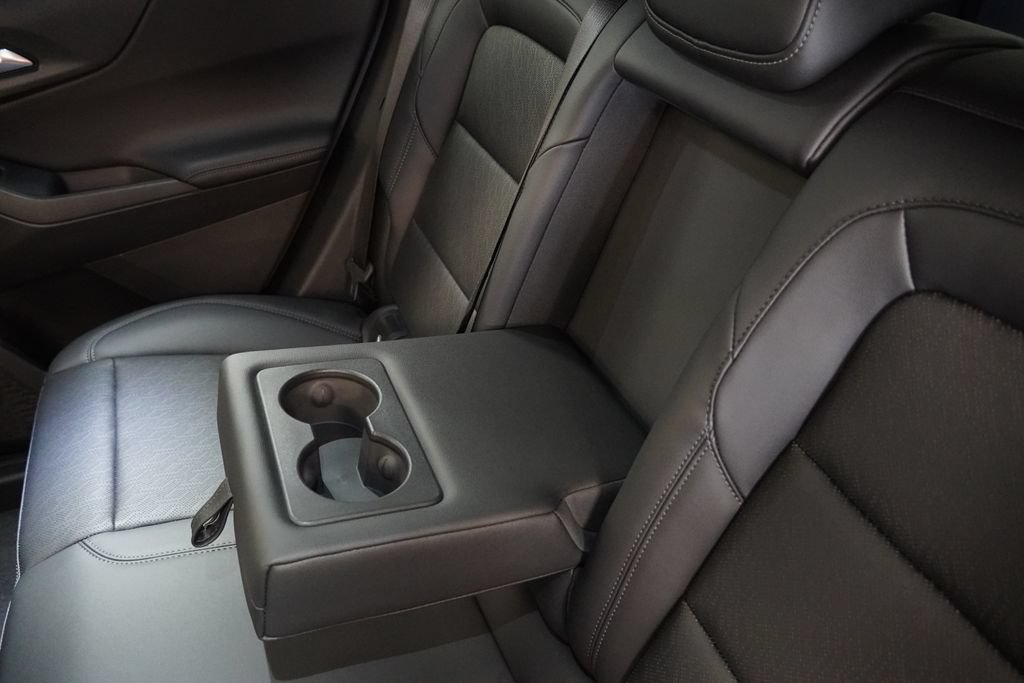 2027 Chevrolet Equinox LT - Photo 19