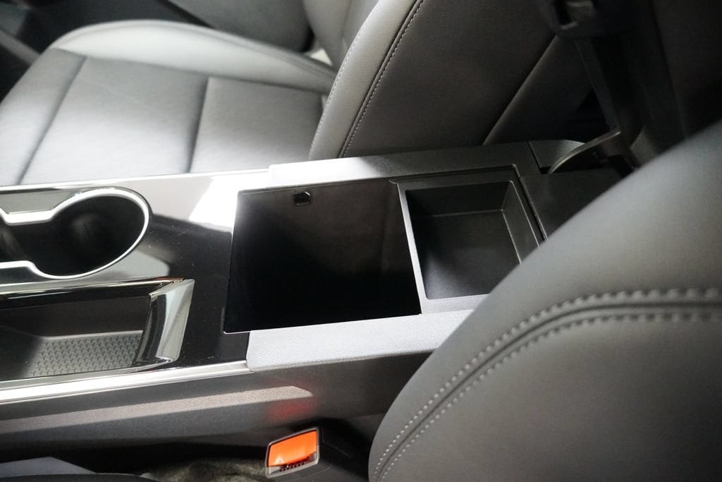 2027 Chevrolet Equinox LT - Photo 23