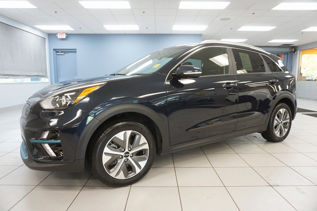 Used 2022 Kia Niro EX with VIN KNDCC3LG3N5144182 for sale in Strongsville, OH