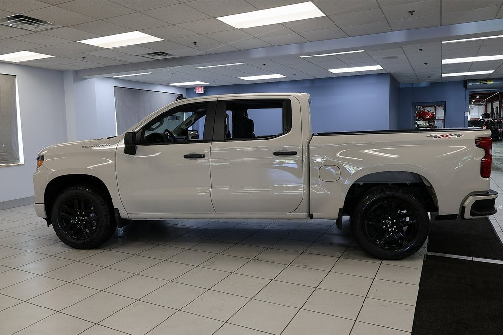 New 2026 Chevrolet Silverado 1500 Custom Truck