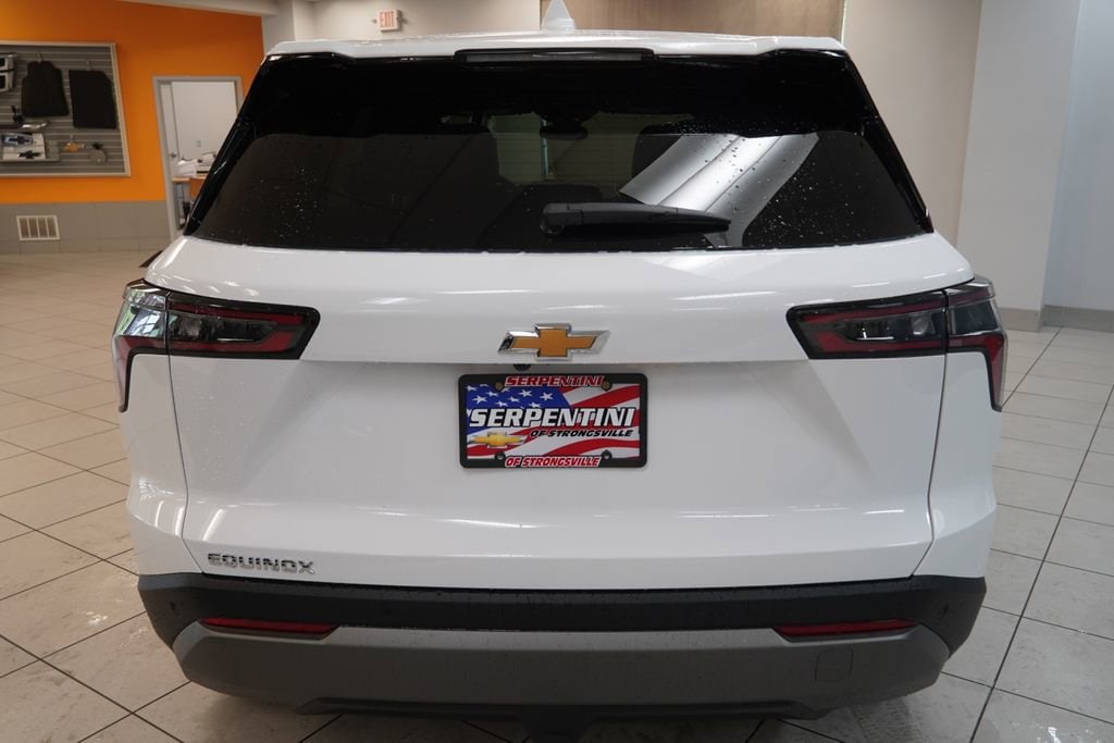 2026 Chevrolet Equinox LT - Photo 11