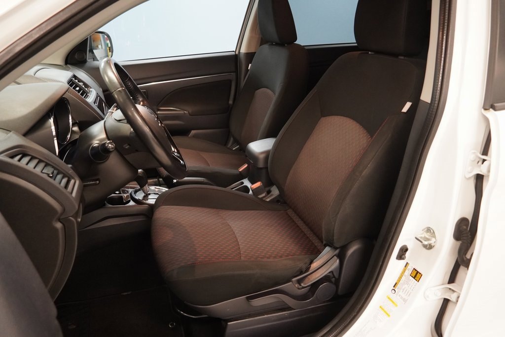 Used 2017 Mitsubishi Outlander Sport 2.0 LE CUV