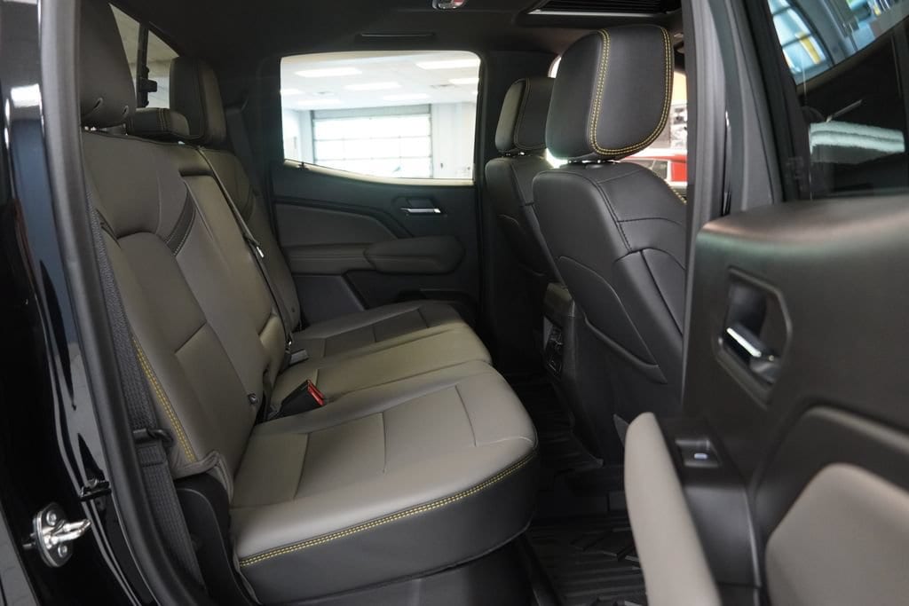 2026 Chevrolet Colorado ZR2 - Photo 32