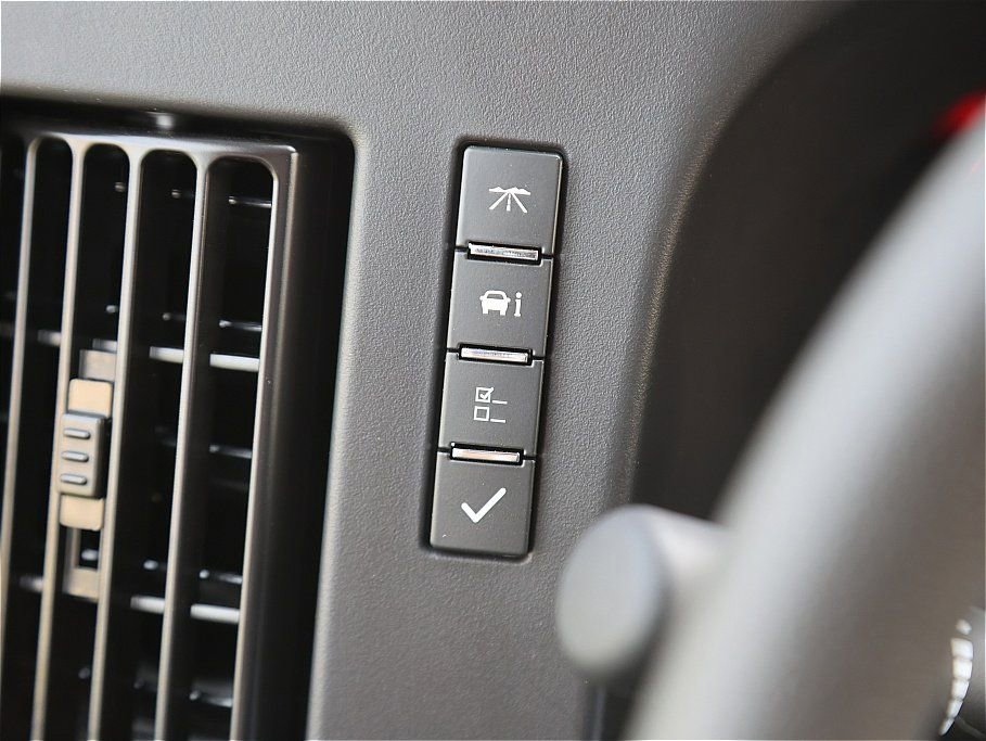 2025 Chevrolet Express Cargo Work Van - Photo 36