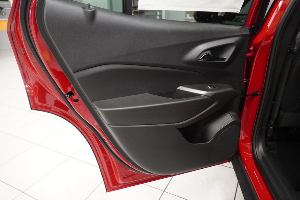 2026 Chevrolet Trax RS - Photo 23