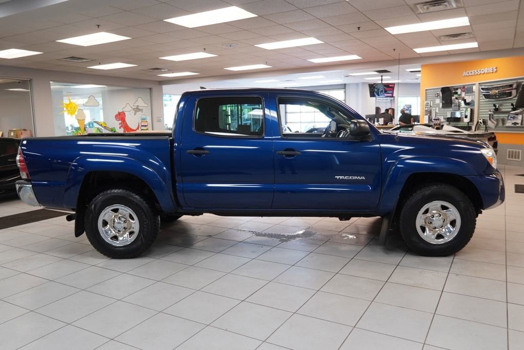 2015 Toyota Tacoma Base - Photo 12