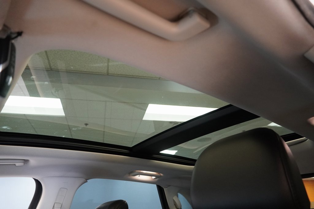 2016 Ford Edge SEL photo 3