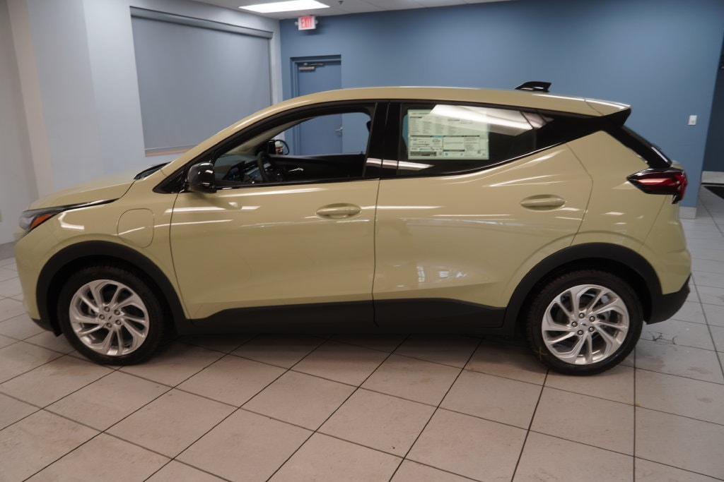 New 2027 Chevrolet Bolt LT SUV