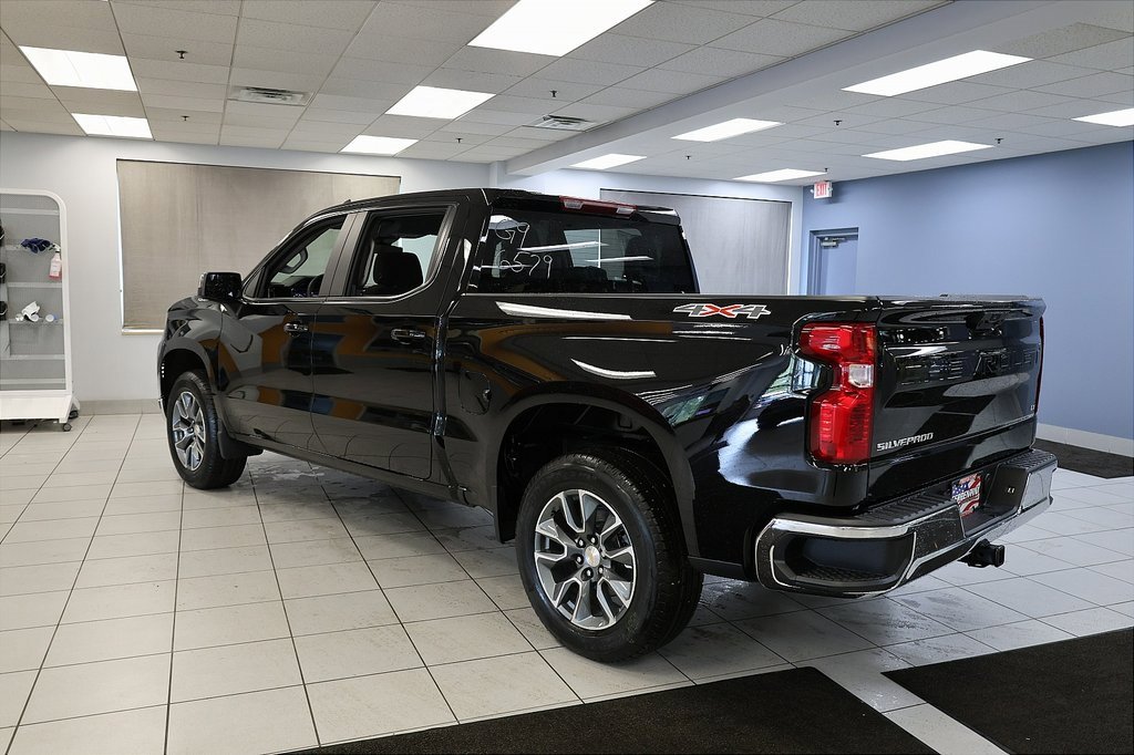 2026 Chevrolet Silverado 1500 LT photo 3