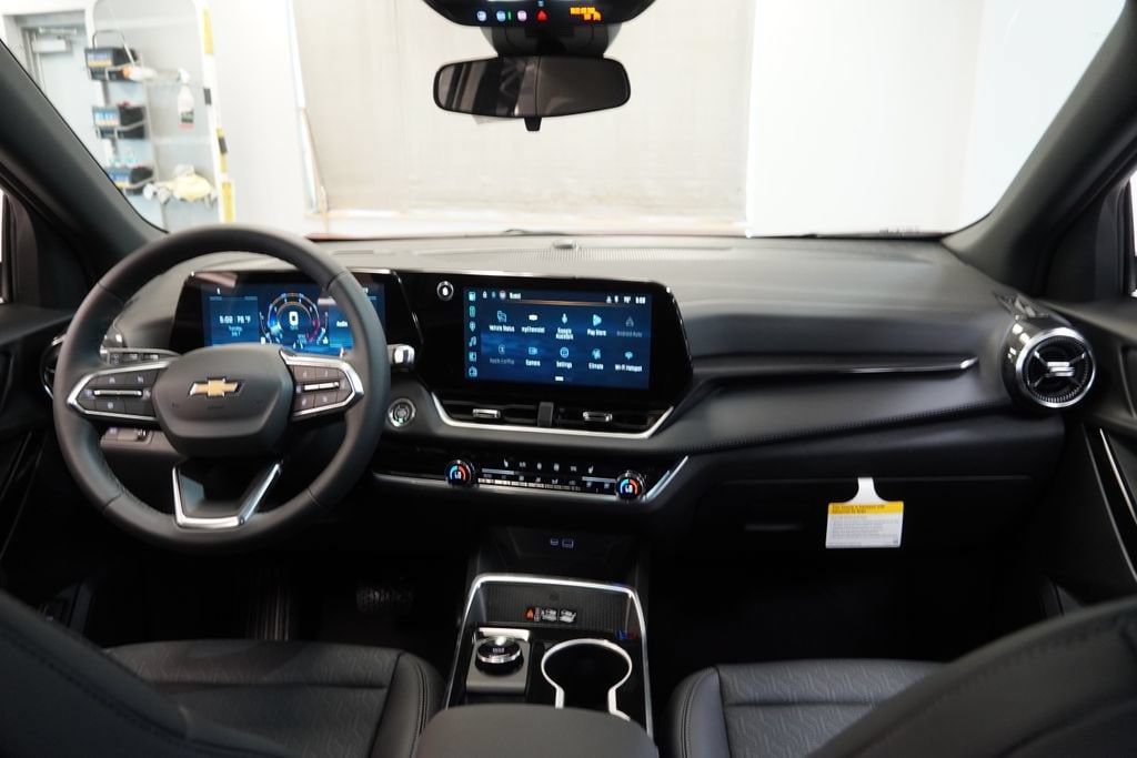 2027 Chevrolet Equinox LT - Photo 19