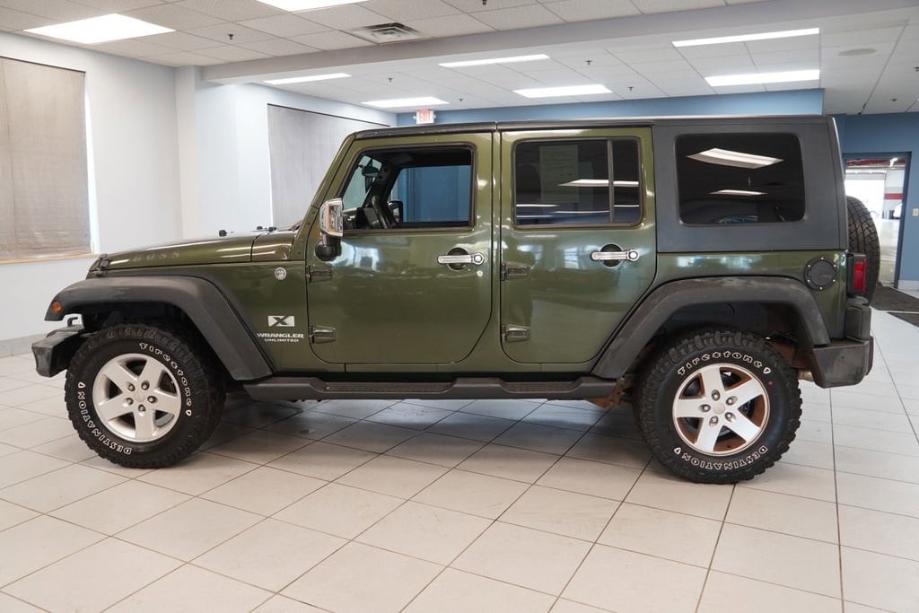 Used 2008 Jeep Wrangler Unlimited X with VIN 1J4GA39128L567274 for sale in Strongsville, OH