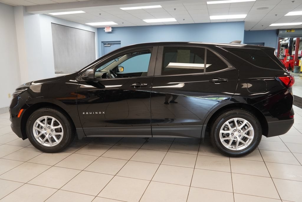 Used 2024 Chevrolet Equinox LS SUV