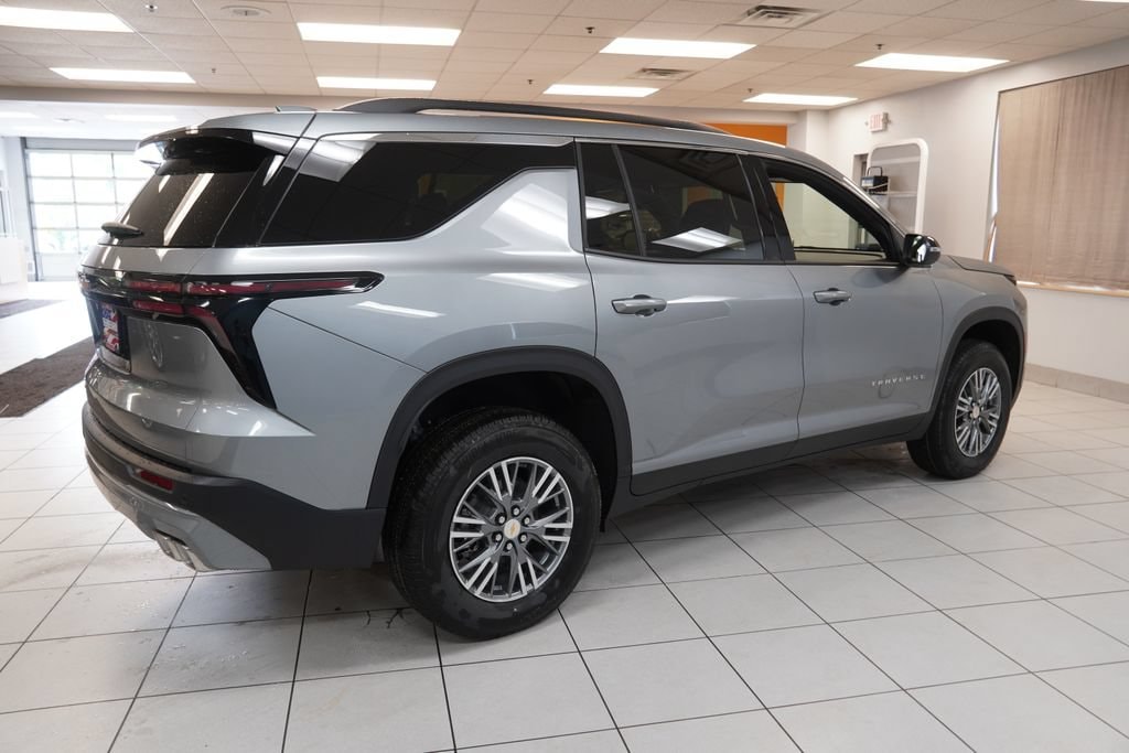 2027 Chevrolet Traverse LT - Photo 11