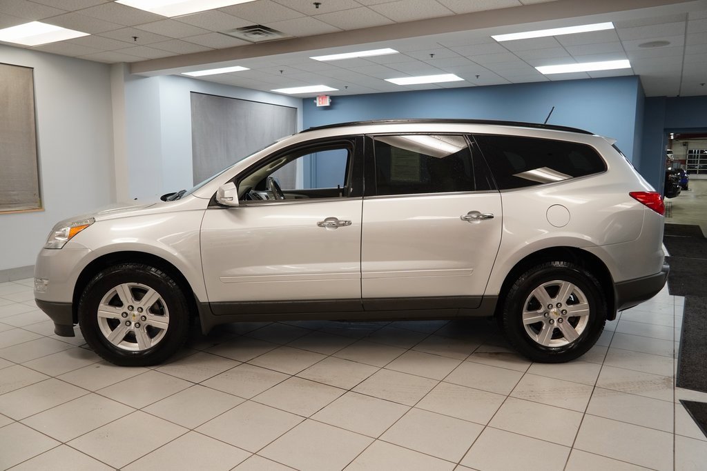 Used 2012 Chevrolet Traverse 2LT with VIN 1GNKRJED9CJ344304 for sale in Strongsville, OH