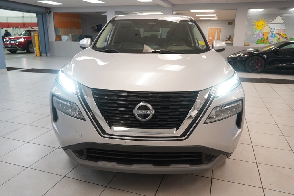 2022 Nissan Rogue SV - Photo 14
