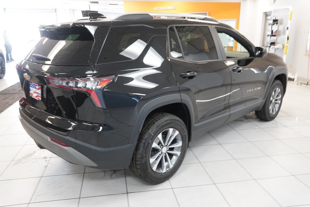 2027 Chevrolet Equinox LT - Photo 11