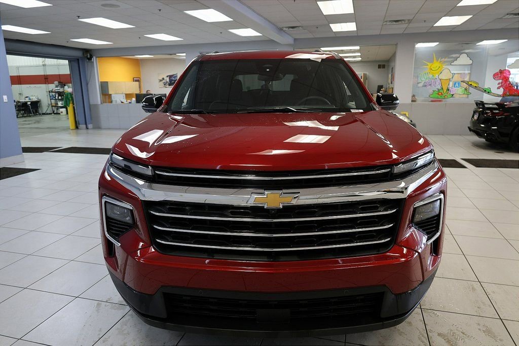 2025 Chevrolet Traverse LT - Photo 8