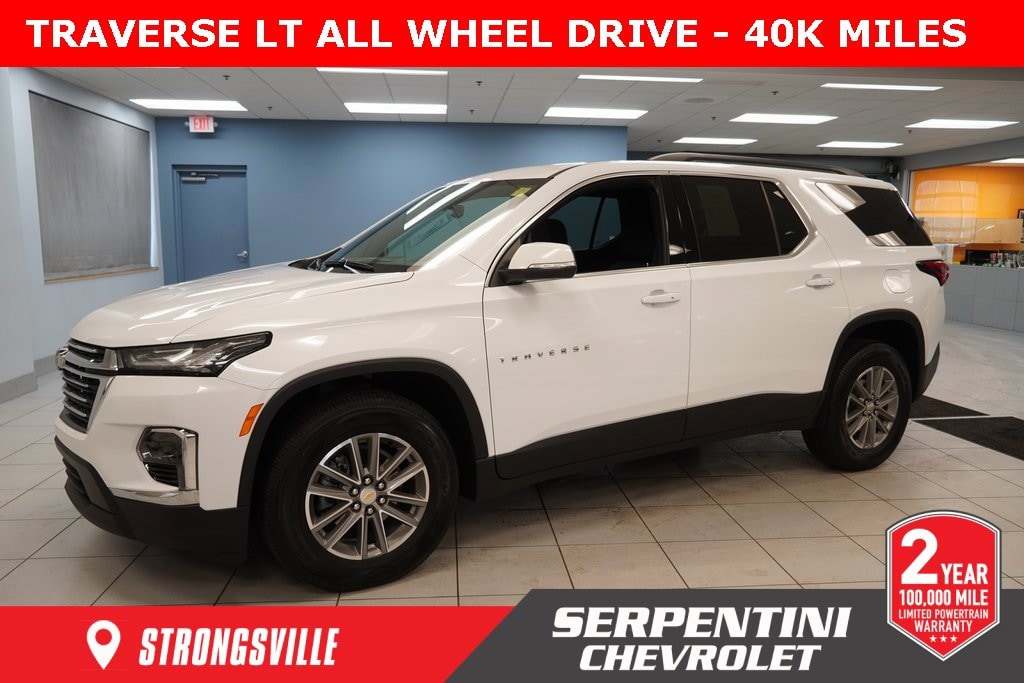 Used 2023 Chevrolet Traverse LT Cloth SUV
