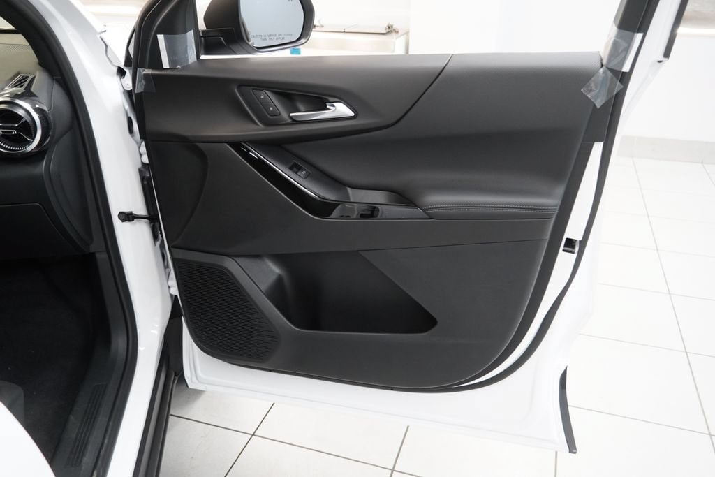 2027 Chevrolet Equinox LT - Photo 26