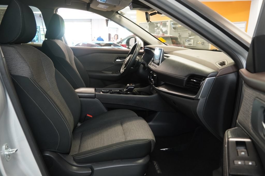 2022 Nissan Rogue SV - Photo 34