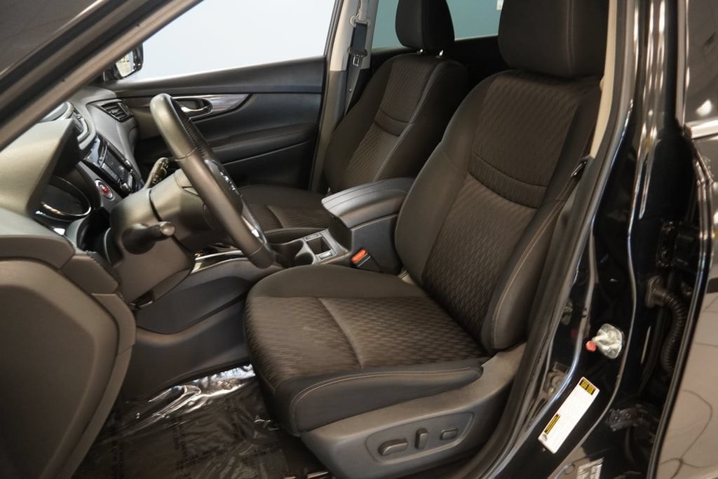 Used 2018 Nissan Rogue SV SUV