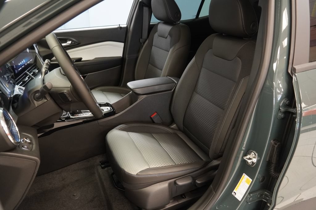 New 2026 Chevrolet Trax LT SUV