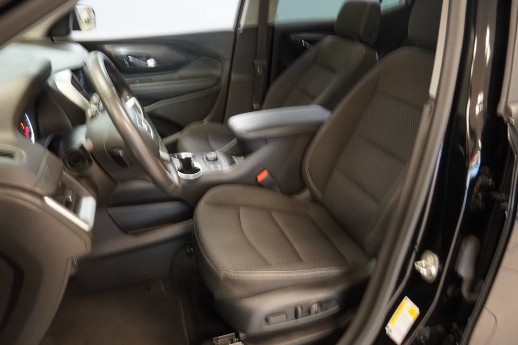 Used 2023 GMC Terrain SLE SUV