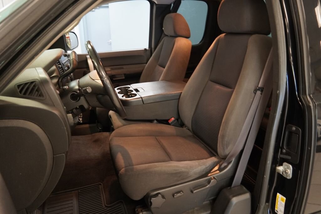 Used 2009 Chevrolet Silverado 1500 LT Truck Extended Cab