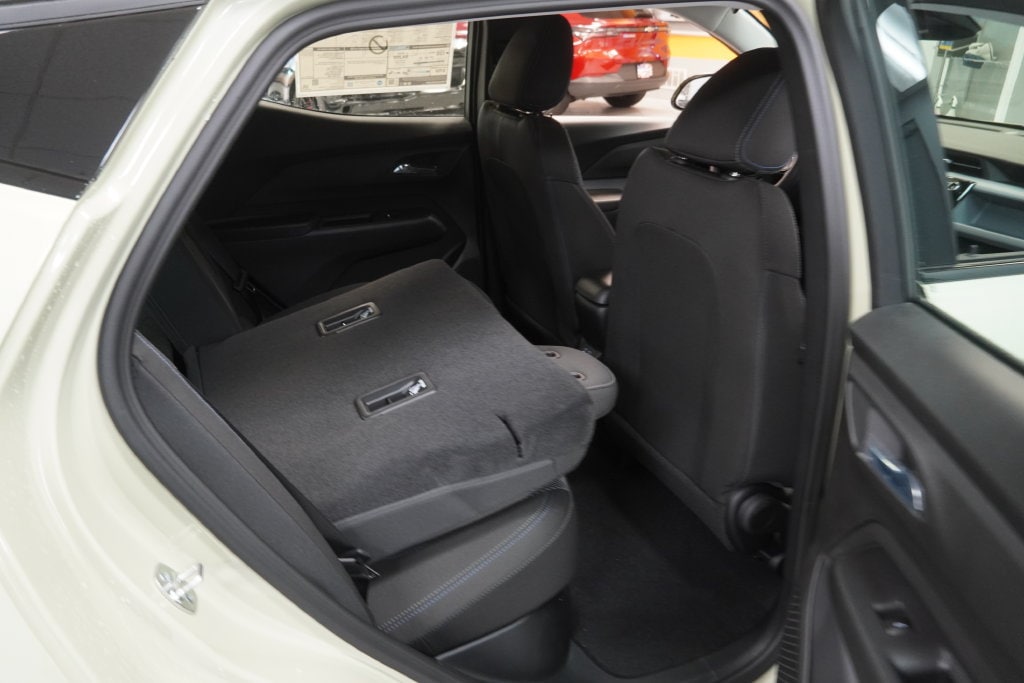 2027 Chevrolet Bolt LT - Photo 21