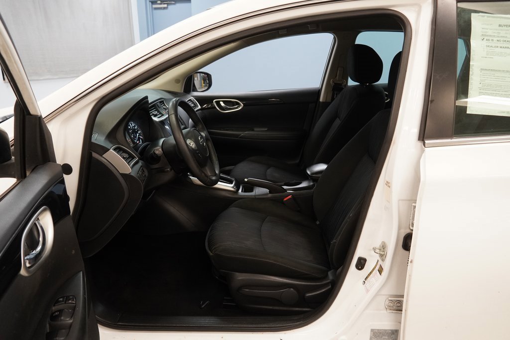 2019 Nissan Sentra SV photo 4