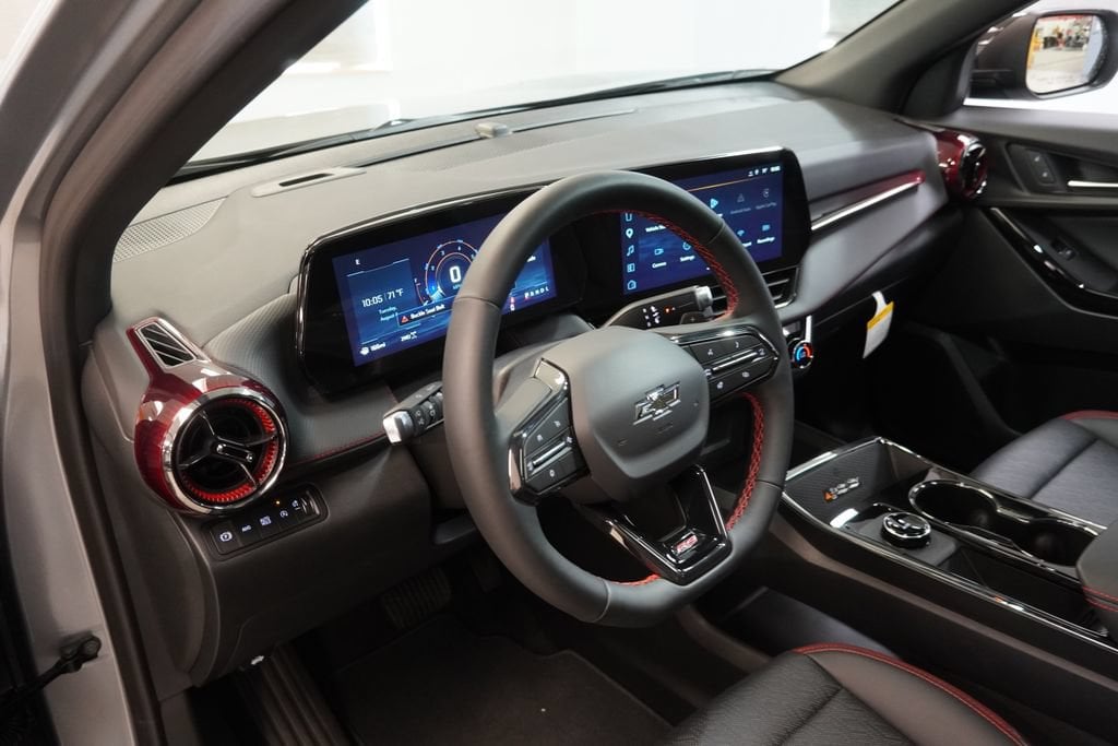 2027 Chevrolet Equinox RS - Photo 7