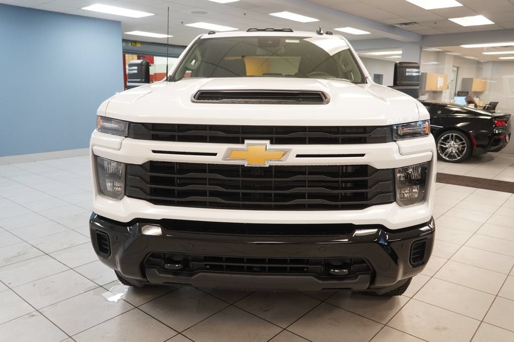 2026 Chevrolet Silverado 2500 HD Custom - Photo 13