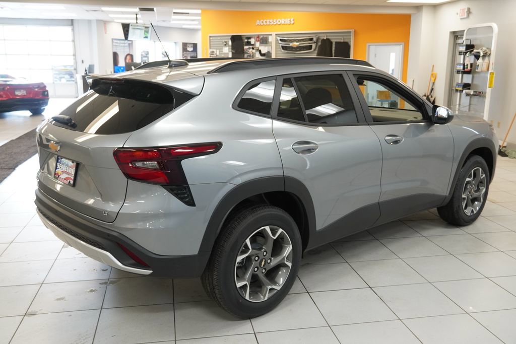 2026 Chevrolet Trax LT - Photo 13