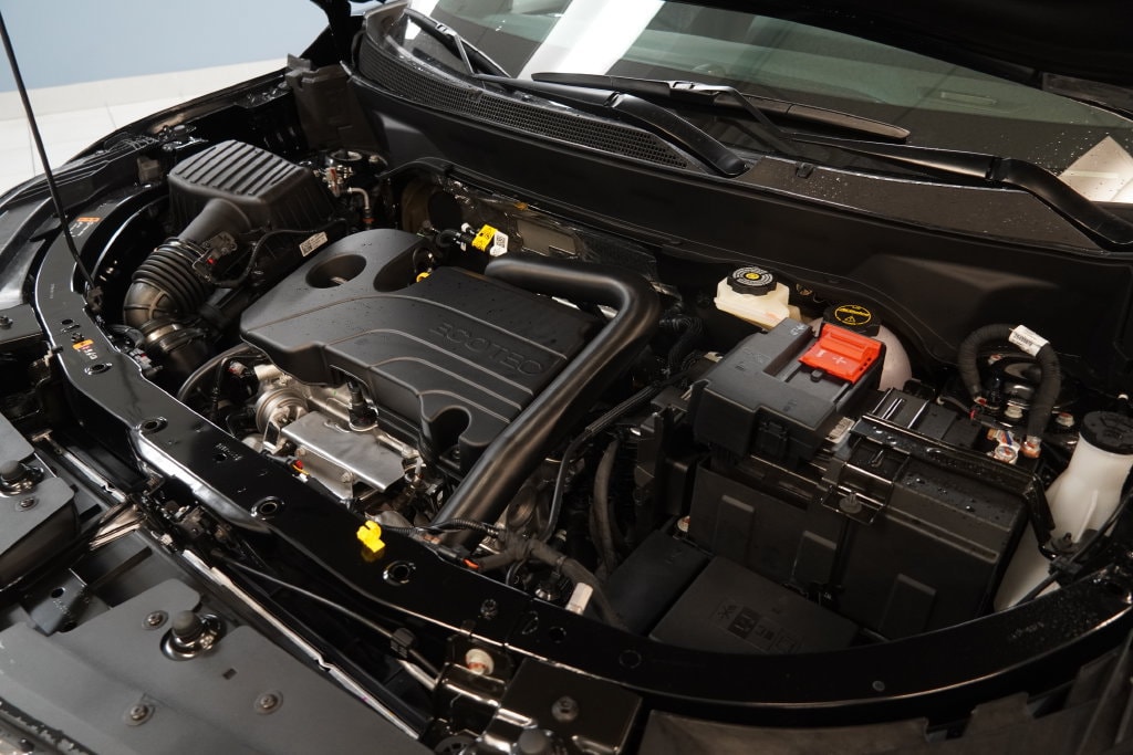 2027 Chevrolet Equinox LT - Photo 16