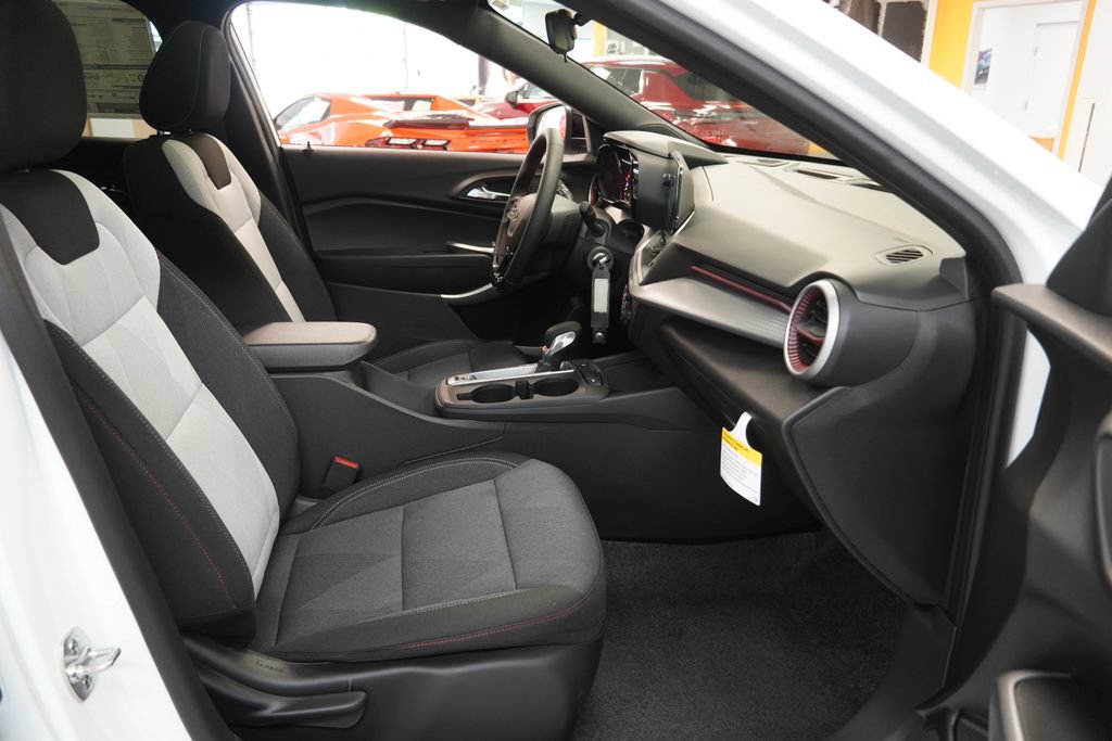 2026 Chevrolet Trax RS - Photo 33