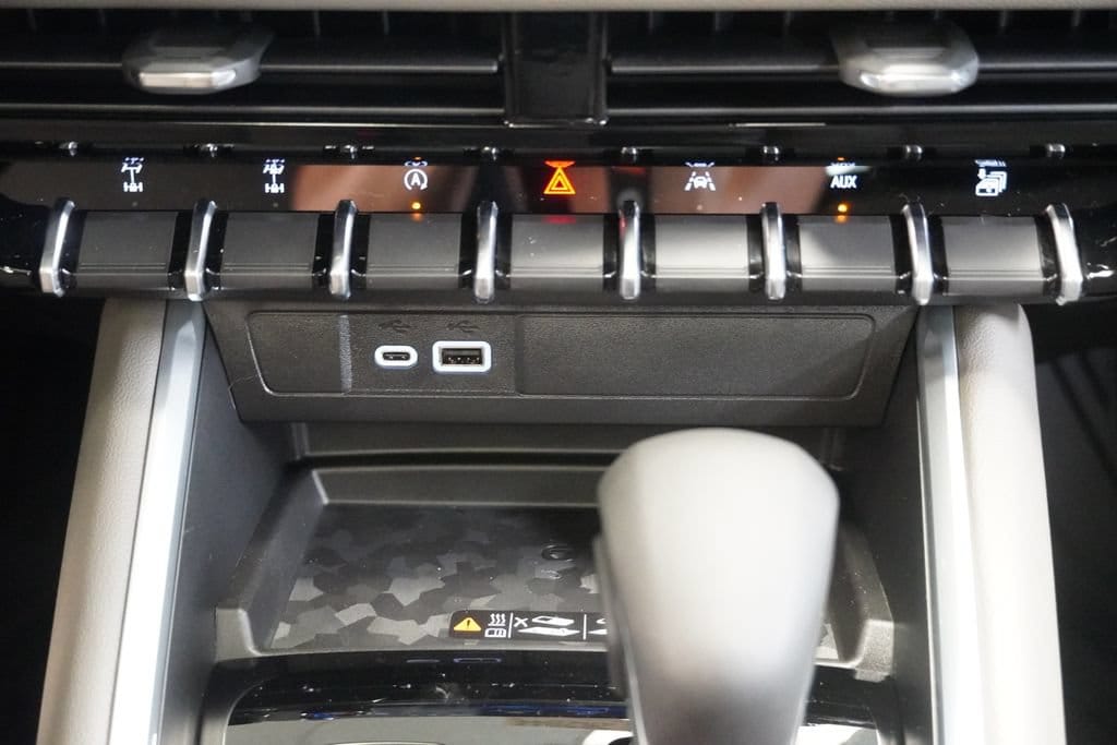 2026 Chevrolet Colorado ZR2 - Photo 21