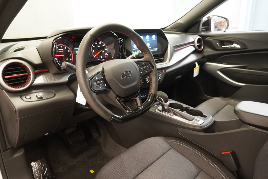 2026 Chevrolet Trax RS - Photo 6