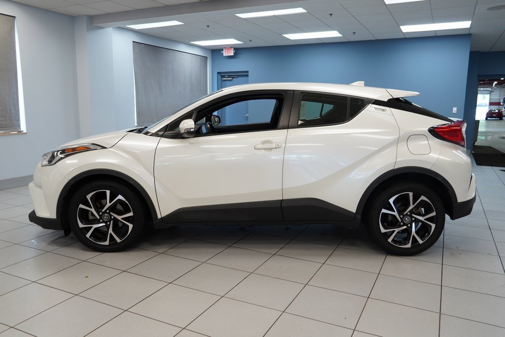 Used 2018 Toyota C-HR XLE with VIN JTNKHMBX4J1004143 for sale in Strongsville, OH