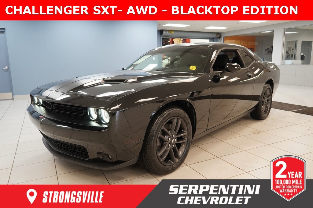 2019 Dodge Challenger SXT's photo