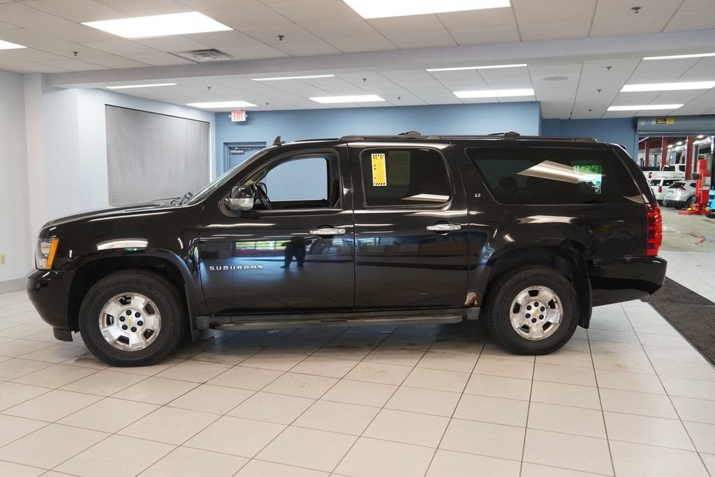 Used 2012 Chevrolet Suburban LT with VIN 1GNSKJE74CR267180 for sale in Strongsville, OH