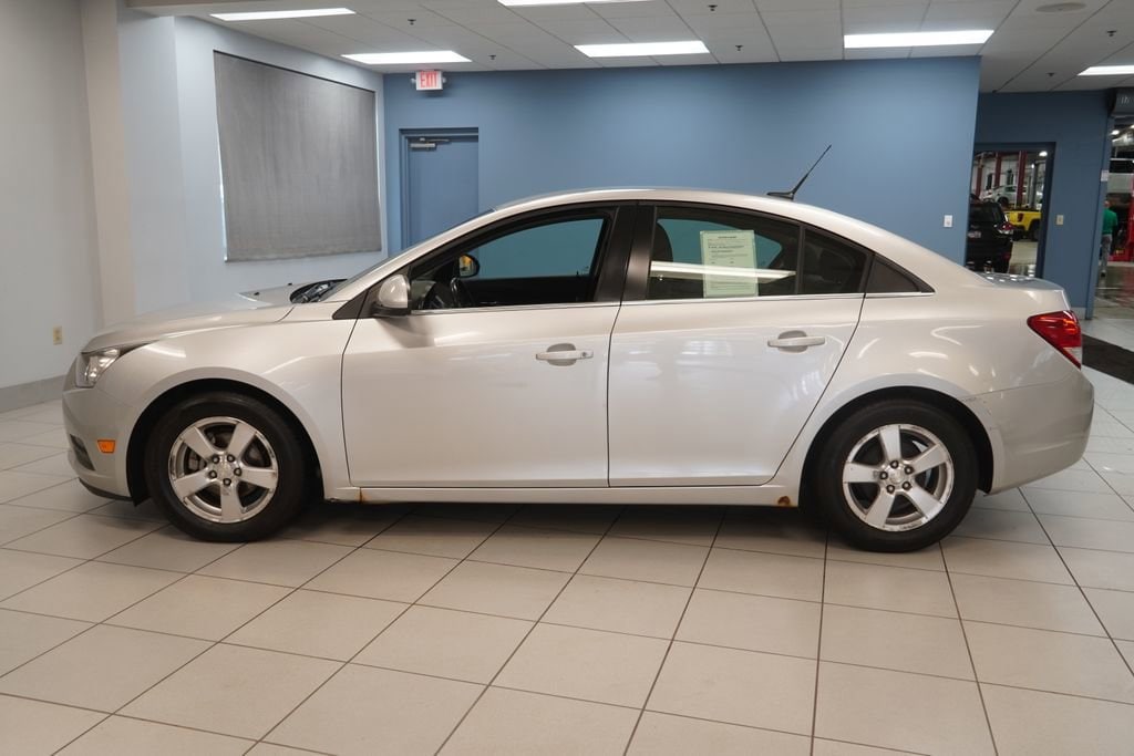 Used 2013 Chevrolet Cruze 1LT with VIN 1G1PC5SB1D7109610 for sale in Strongsville, OH
