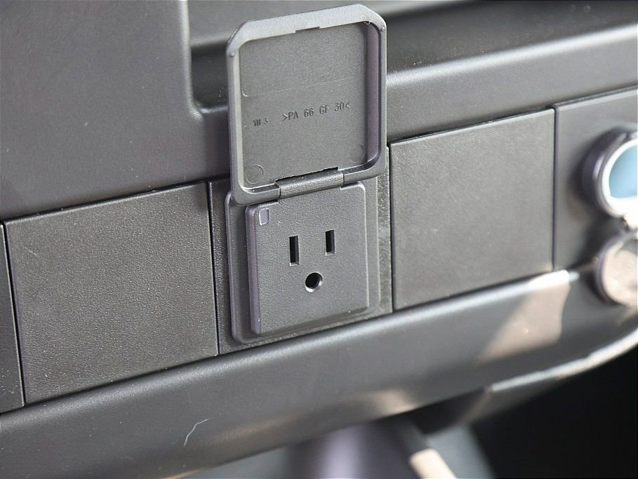 2025 Chevrolet Express Cargo Work Van - Photo 31