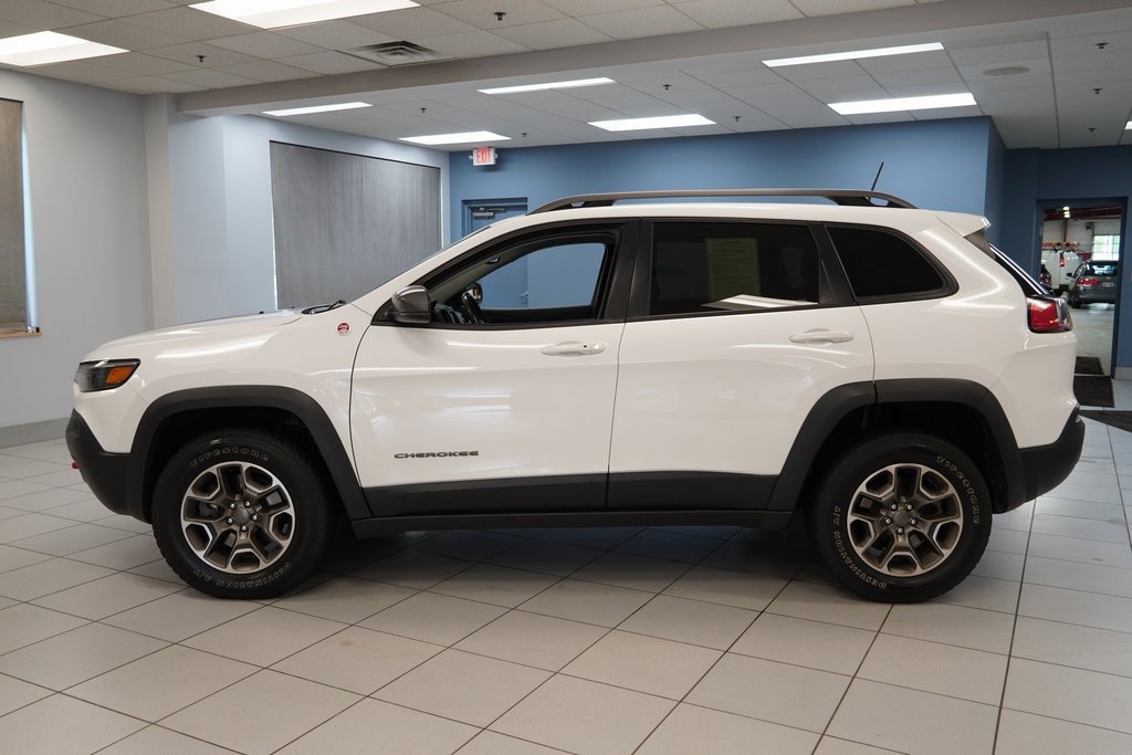 Used 2020 Jeep Cherokee Trailhawk with VIN 1C4PJMBXXLD579797 for sale in Strongsville, OH