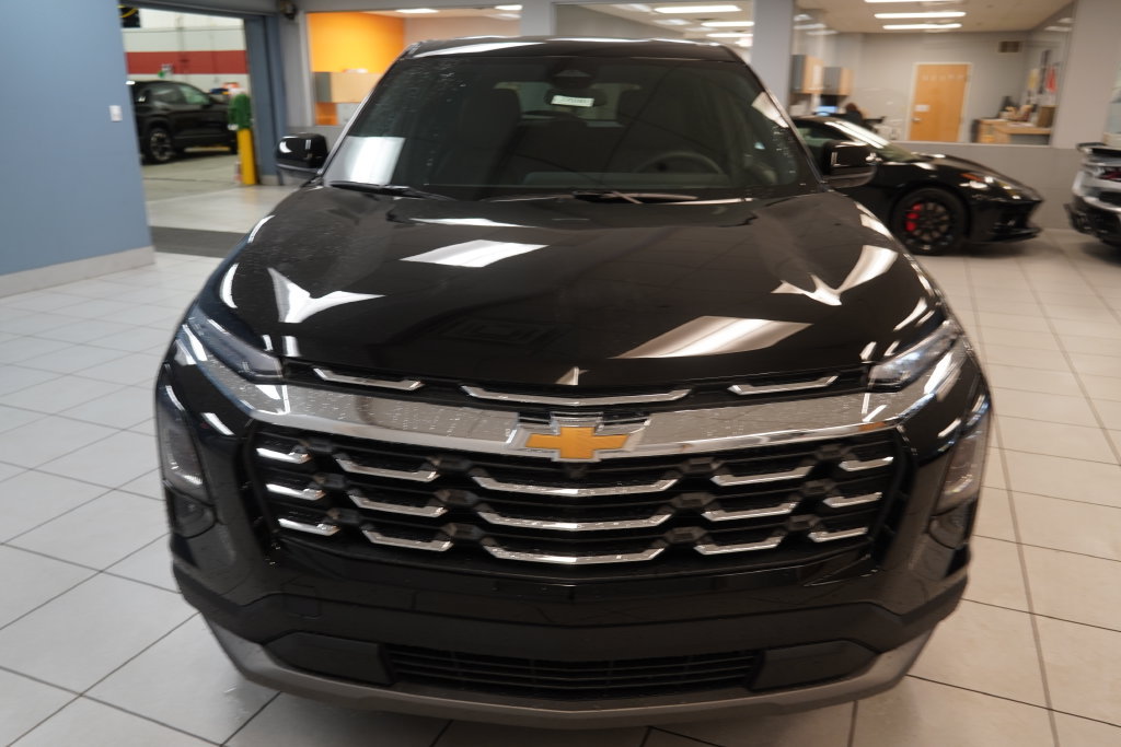 2027 Chevrolet Equinox LT - Photo 14