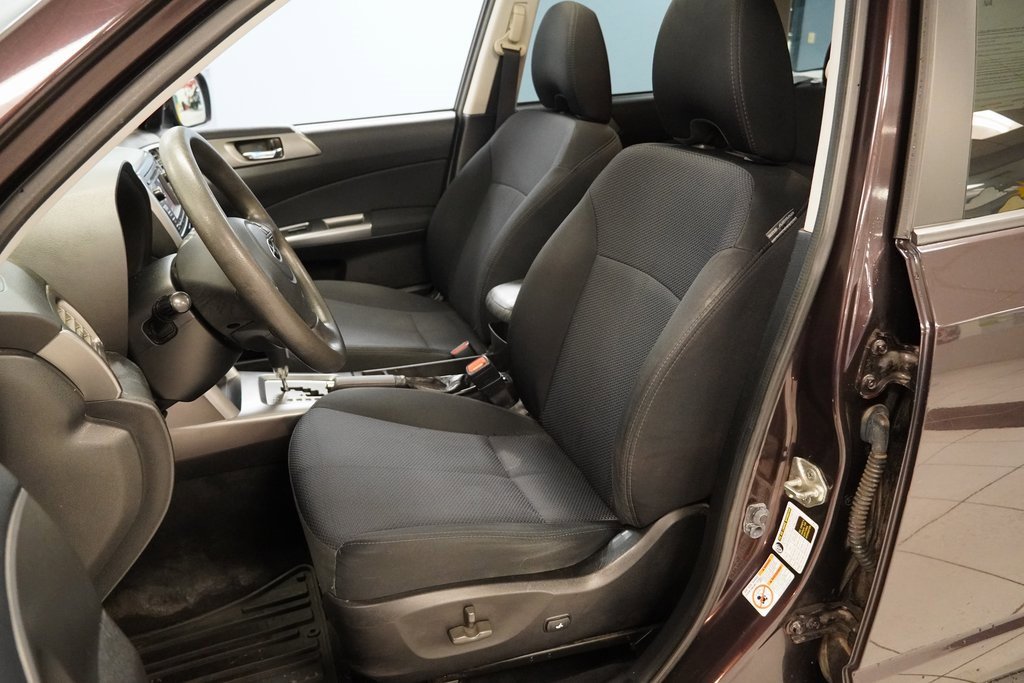 2013 Subaru Forester 2.5X Premium photo 3