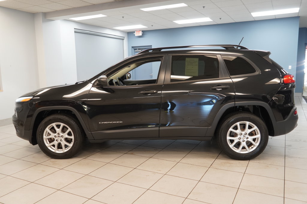 Used 2016 Jeep Cherokee Sport with VIN 1C4PJMAB1GW214540 for sale in Strongsville, OH