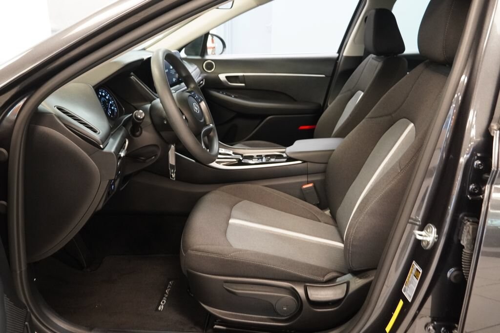 Used 2021 Hyundai Sonata SE Sedan