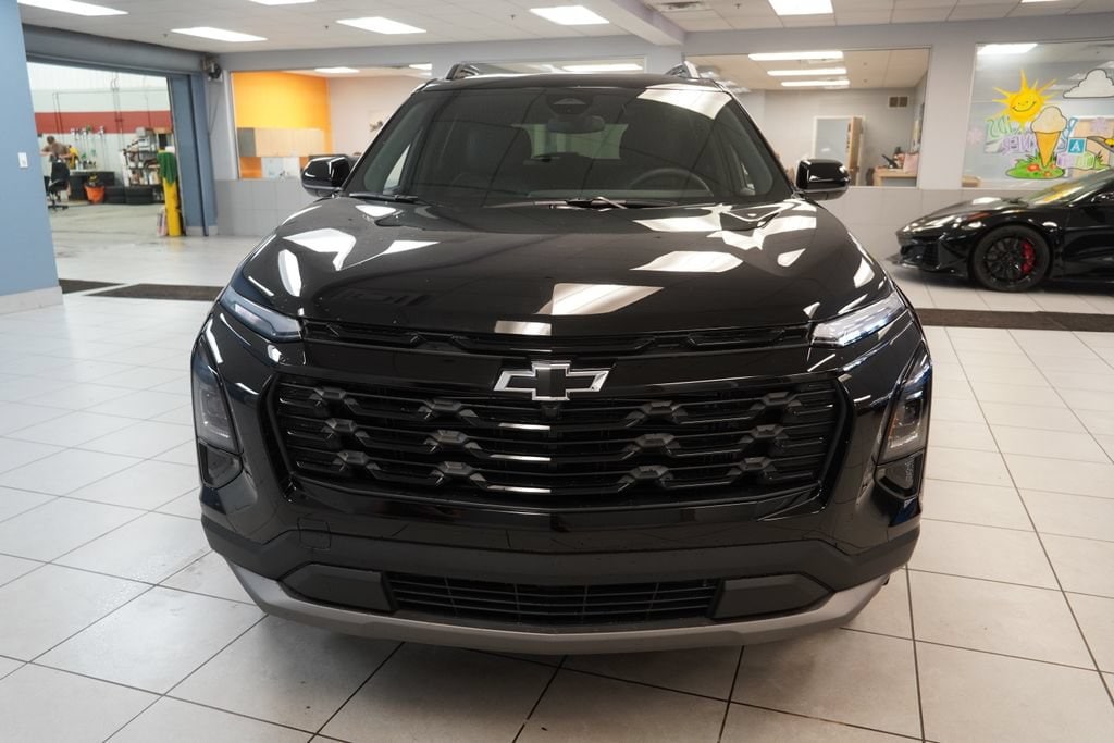 2027 Chevrolet Equinox LT - Photo 14